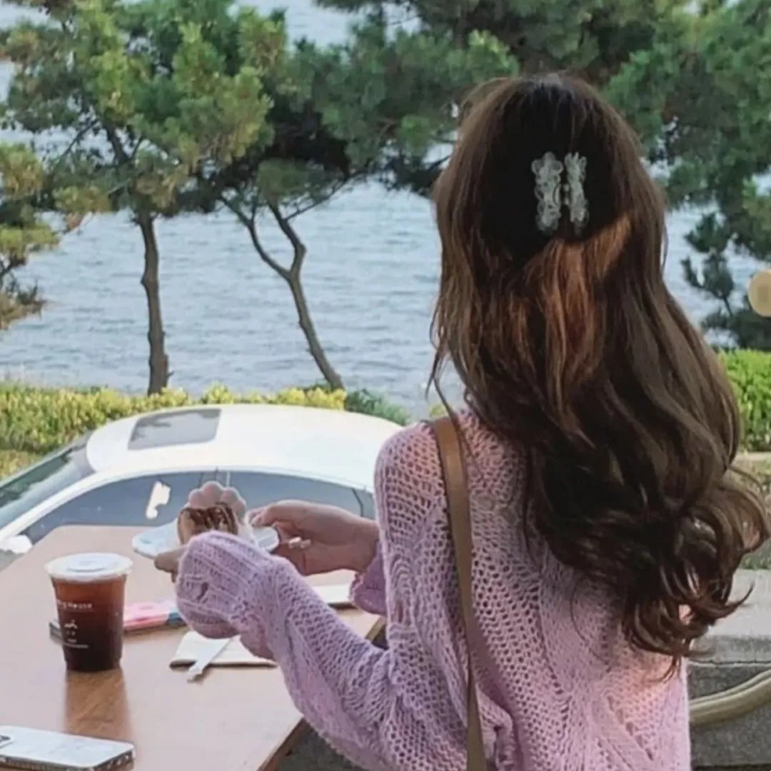 怪笑少女