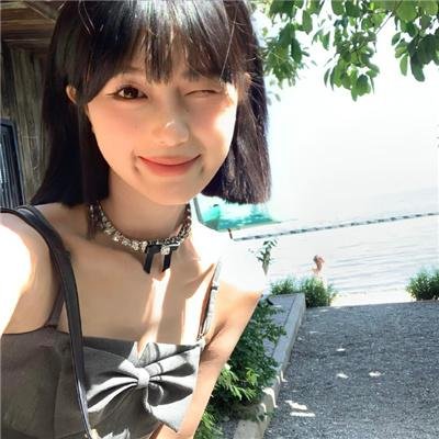 金色微笑